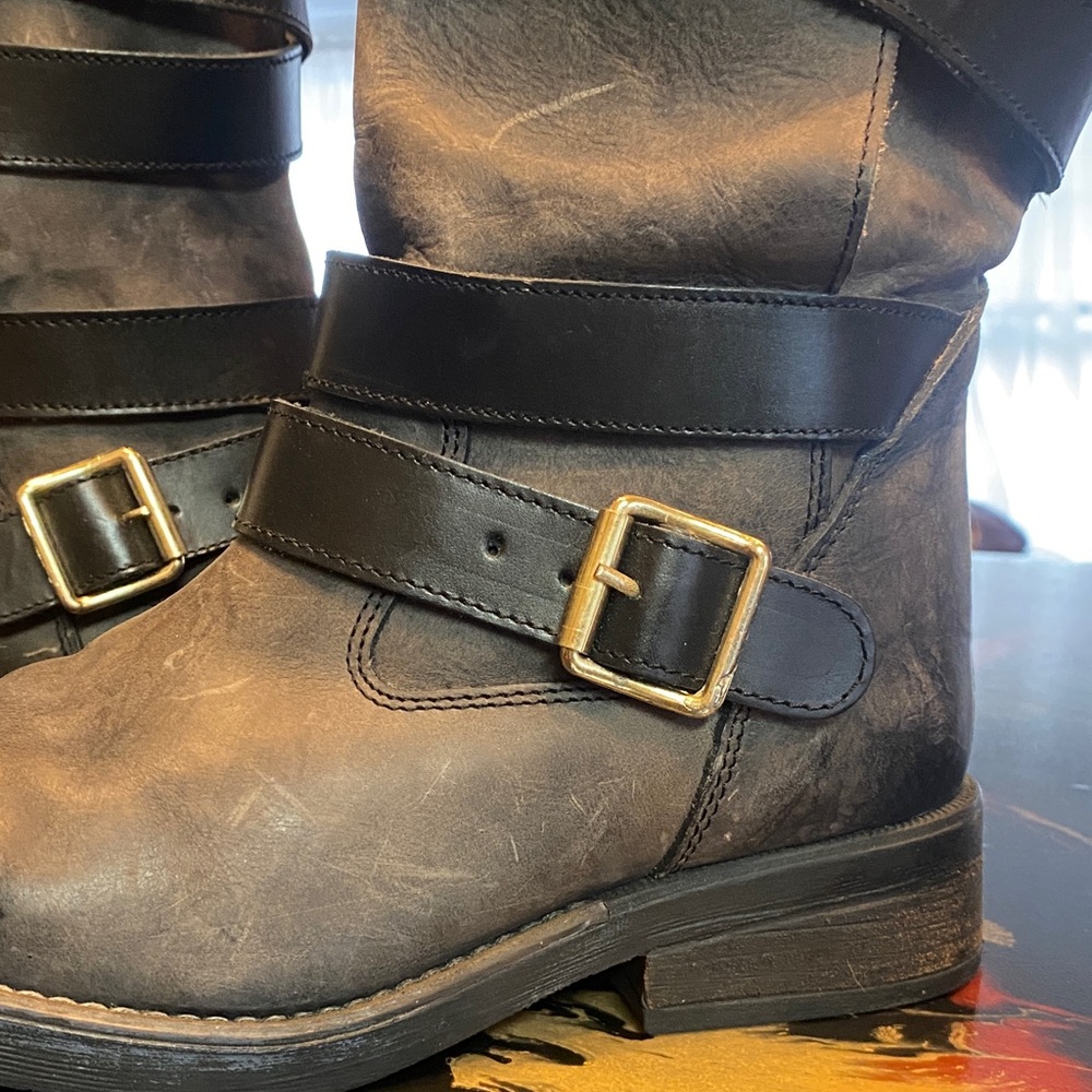 Steve Madden Bryant cow hide riding leather boots. 8.5 - Picture 2 of 11